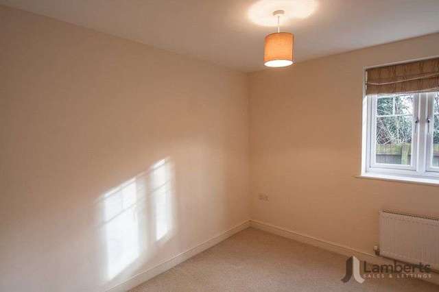  Image of 2 bedroom Flat for sale in Evesham Road Redditch B97 at Evesham Road  Redditch, B97 5JP