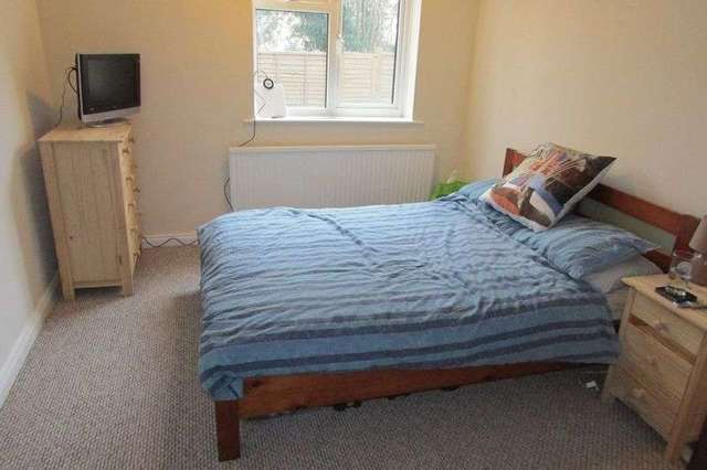  Image of 2 bedroom Flat to rent in Evesham Walk Basingstoke RG24 at Evesham Walk  Basingstoke, RG24 9BJ