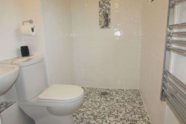  Image of 2 bedroom Flat to rent in Evesham Walk Basingstoke RG24 at Evesham Walk  Basingstoke, RG24 9BJ
