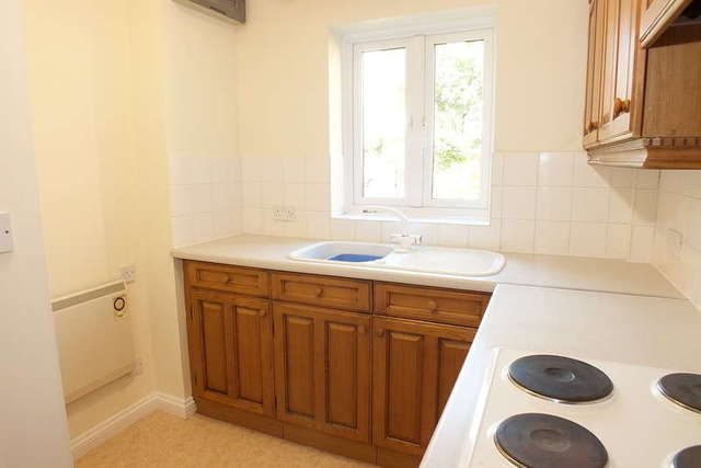  Image of 2 bedroom Terraced house for sale in Coxwell Gardens Faringdon SN7 at Faringdon Oxfordshire, SN7 7HB