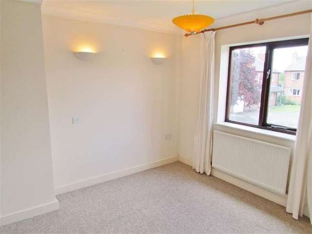  Image of 4 bedroom Detached house to rent in Farmstead Close Grove Wantage OX12 at Grove  Wantage, OX12 0BD