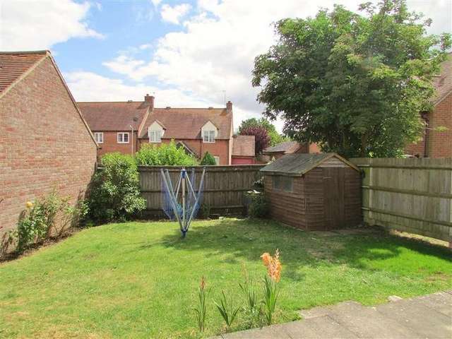  Image of 4 bedroom Detached house to rent in Farmstead Close Grove Wantage OX12 at Grove  Wantage, OX12 0BD