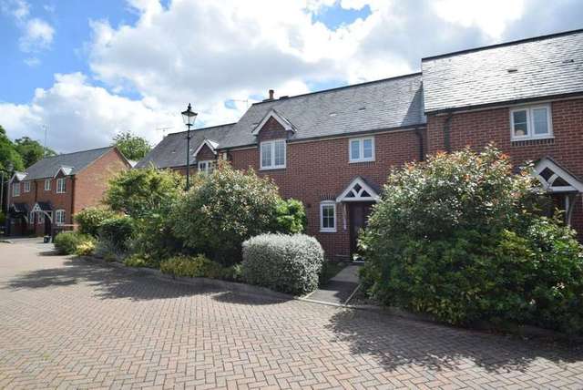  Image of 3 bedroom Terraced house to rent in Ferry Way Cholsey Wallingford OX10 at Cholsey, OX10 9JX
