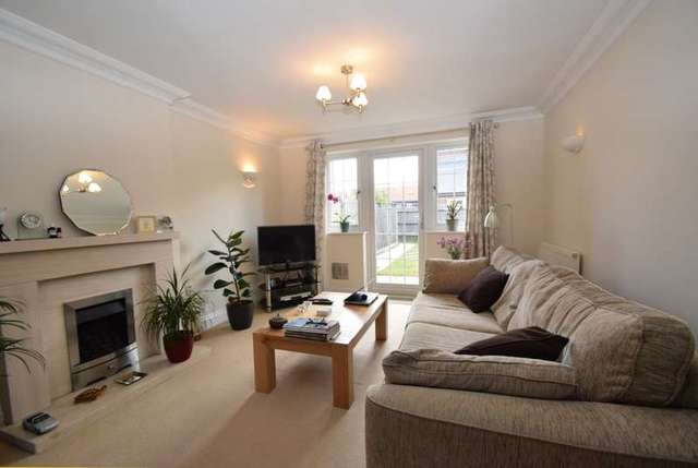  Image of 3 bedroom Terraced house to rent in Ferry Way Cholsey Wallingford OX10 at Cholsey, OX10 9JX