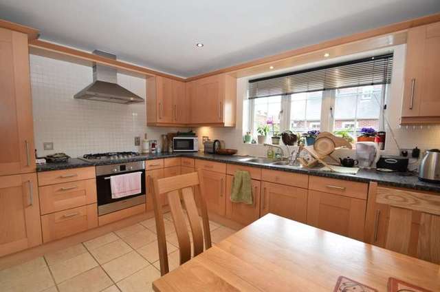  Image of 3 bedroom Terraced house to rent in Ferry Way Cholsey Wallingford OX10 at Cholsey, OX10 9JX
