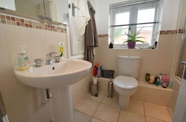  Image of 3 bedroom Terraced house to rent in Ferry Way Cholsey Wallingford OX10 at Cholsey, OX10 9JX