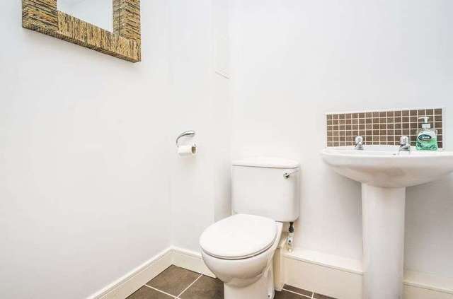  Image of 2 bedroom Flat for sale in Meggetland View Edinburgh EH14 at Meggetland View Craiglockhart Edinburgh, EH14 1XT