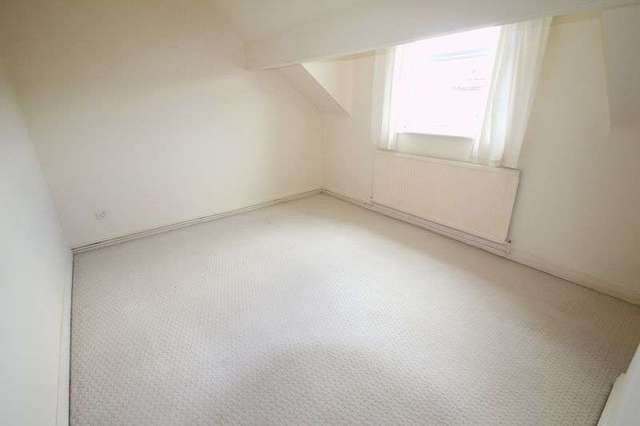  Image of 2 bedroom Flat to rent in Florence Street Newcastle-under-Lyme ST5 at Florence Street  Newcastle, ST5 2BJ