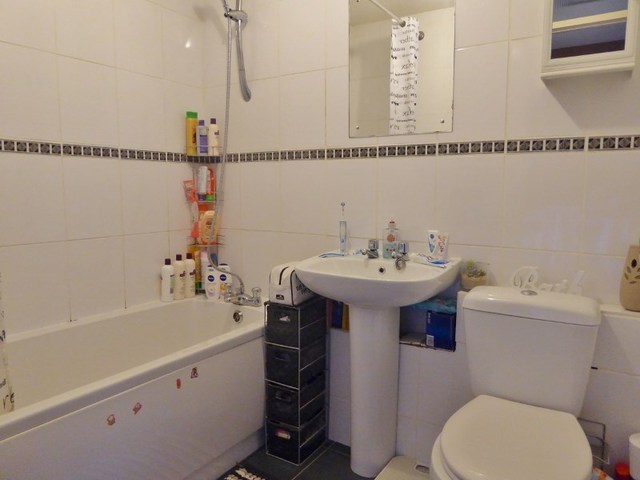  Image of 2 bedroom Terraced house for sale in Forties Close Fareham PO14 at Forties Close  Fareham, PO14 3RZ