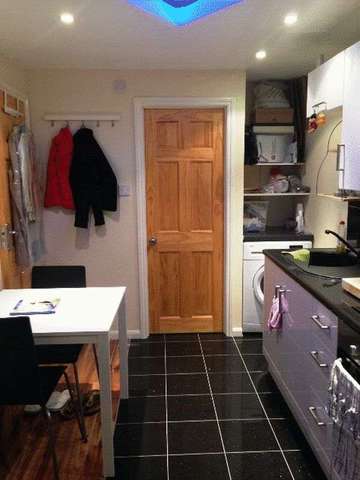  Image of Flat to rent in Fountain Green Square London SE16 at Fountain Green Square  London, SE16 4TX