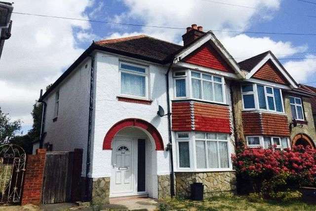  Image of 4 bedroom Semi-Detached house to rent in Burgess Road Shirley Southampton SO16 at Burgess Road  Southampton, SO16 3BA