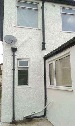  Image of 2 bedroom Semi-Detached house for sale in Fourth Avenue Luton LU3 at Fourth Avenue  Luton, LU3 3BU