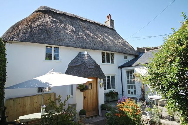  Image of 3 bedroom Cottage for sale in Dorchester Road Frampton Dorchester DT2 at Dorchester Road Frampton Dorchester, DT2 9ND
