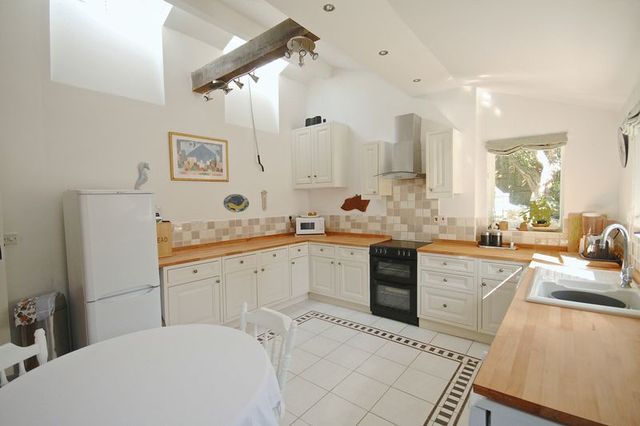  Image of 3 bedroom Cottage for sale in Dorchester Road Frampton Dorchester DT2 at Dorchester Road Frampton Dorchester, DT2 9ND