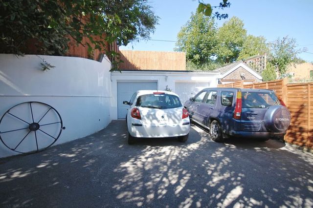  Image of 3 bedroom Cottage for sale in Dorchester Road Frampton Dorchester DT2 at Dorchester Road Frampton Dorchester, DT2 9ND