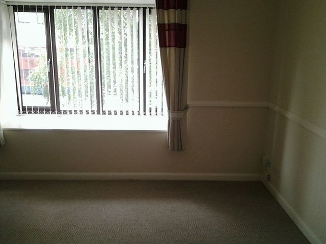  Image of 1 bedroom Property to rent in Paynes Road Shirley Southampton SO15 at Paynes Road Freemantle Southampton, SO15 3BW