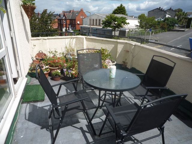  Image of 2 bedroom Flat for sale in Friars Road Barry CF62 at Friars Road Barry Island Barry, CF62 5TD