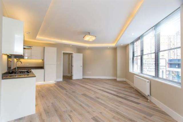  Image of 2 bedroom Flat for sale in Fulham Road London SW6 at London  Fulham, SW6 5NJ