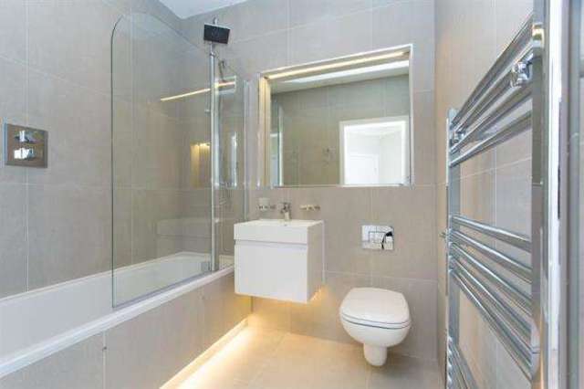  Image of 2 bedroom Flat for sale in Fulham Road London SW6 at London  Fulham, SW6 5NJ
