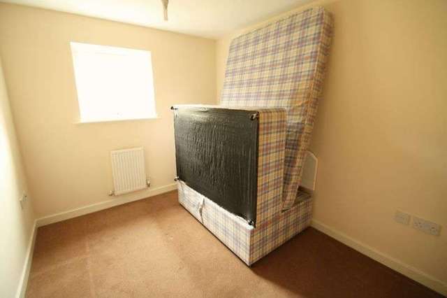  Image of 2 bedroom Flat to rent in Bury Road Hemel Hempstead HP1 at Bury Road  Hemel Hempstead, HP1 1HG