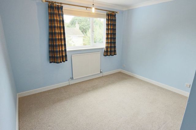  Image of 4 bedroom Detached house for sale in Gainsborough Drive Lowestoft NR32 at Gainsborough Drive  Lowestoft, NR32 4NJ
