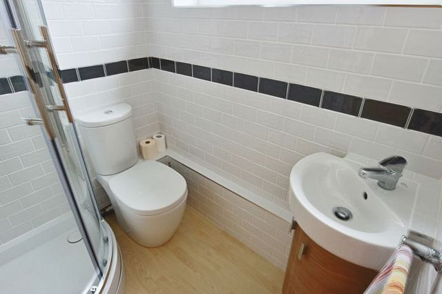  Image of 4 bedroom Detached house for sale in Gainsborough Drive Lowestoft NR32 at Gainsborough Drive  Lowestoft, NR32 4NJ