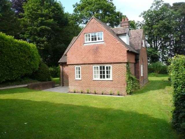  Image of 3 bedroom Detached house to rent in Garlinge Green Road Petham Canterbury CT4 at Garlinge Green Road Petham Canterbury, CT4 5RL