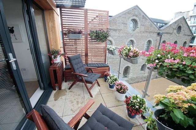  Image of 3 bedroom Flat for sale in Gasworks Lane Bristol BS1 at Gasworks Lane  Bristol, BS1 5AT