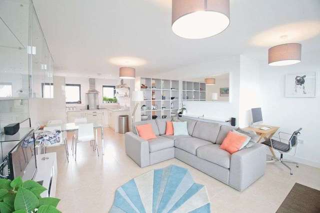  Image of 3 bedroom Flat for sale in Gasworks Lane Bristol BS1 at Gasworks Lane  Bristol, BS1 5AT