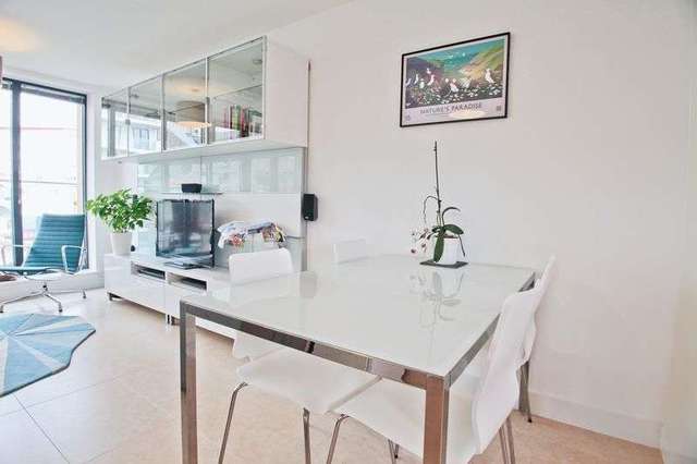  Image of 3 bedroom Flat for sale in Gasworks Lane Bristol BS1 at Gasworks Lane  Bristol, BS1 5AT