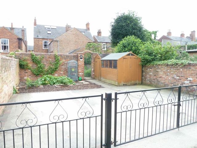 Image of 6 bedroom Semi-Detached house for sale in George Street Louth LN11 at George Street  Louth, LN11 9JU