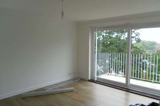  Image of 2 bedroom Flat to rent in Gillman Road Farlington Portsmouth PO6 at Gillman Road Farlington Portsmouth, PO6 1BT