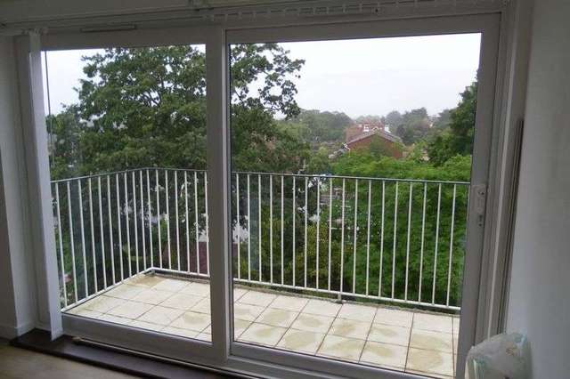  Image of 2 bedroom Flat to rent in Gillman Road Farlington Portsmouth PO6 at Gillman Road Farlington Portsmouth, PO6 1BT