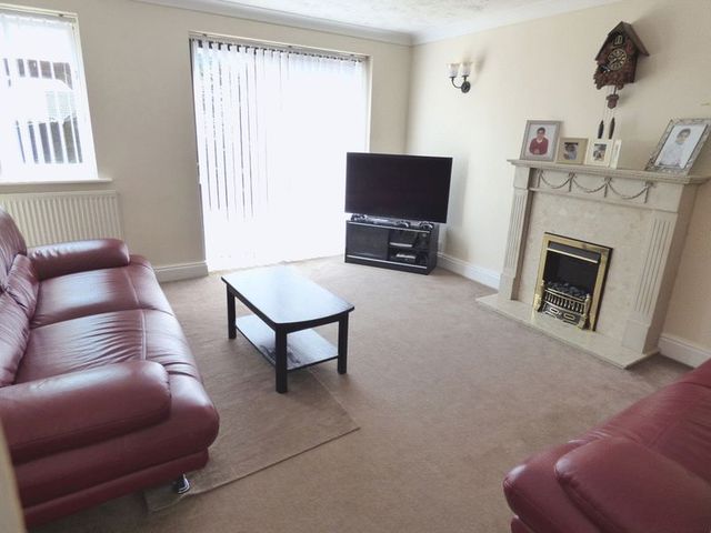  Image of 3 bedroom Detached house for sale in Gilman Close Blunsdon Swindon SN25 at Gilman Close St.Andrews Ridge Swindon, SN25 4GJ
