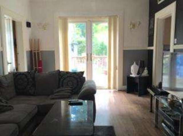  Image of 3 bedroom Flat for sale in Glencroft Road Glasgow G44 at Croftfoot Glasgow Castlemilk, G44 5RE