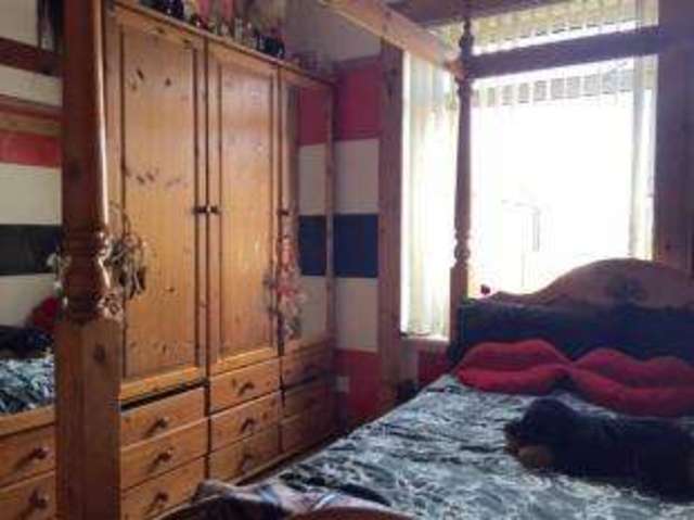  Image of 3 bedroom Flat for sale in Glencroft Road Glasgow G44 at Croftfoot Glasgow Castlemilk, G44 5RE