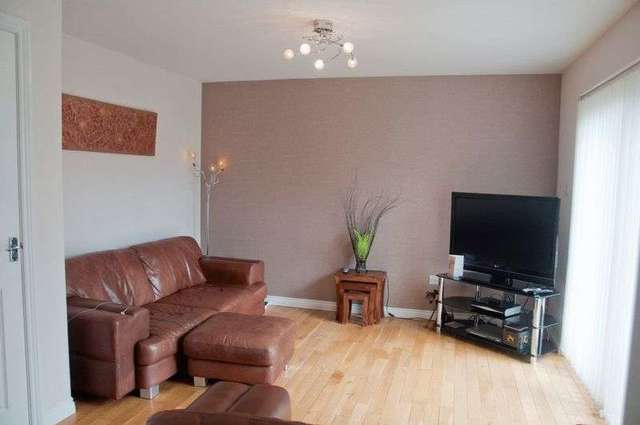  Image of 4 bedroom Detached house for sale in Glentye Drive Alloa FK10 at Glentye Drive  Alloa, FK10 2US