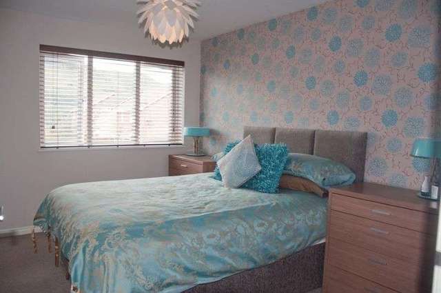  Image of 4 bedroom Detached house for sale in Glentye Drive Alloa FK10 at Glentye Drive  Alloa, FK10 2US