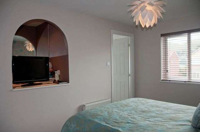  Image of 4 bedroom Detached house for sale in Glentye Drive Alloa FK10 at Glentye Drive  Alloa, FK10 2US