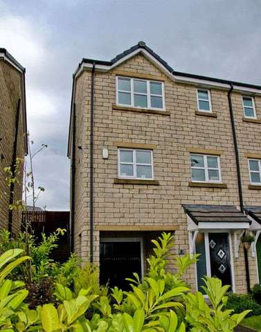  Image of 3 bedroom Terraced house for sale in Goldcrest Avenue Bacup OL13 at Goldcrest Avenue  Bacup, OL13 9PA