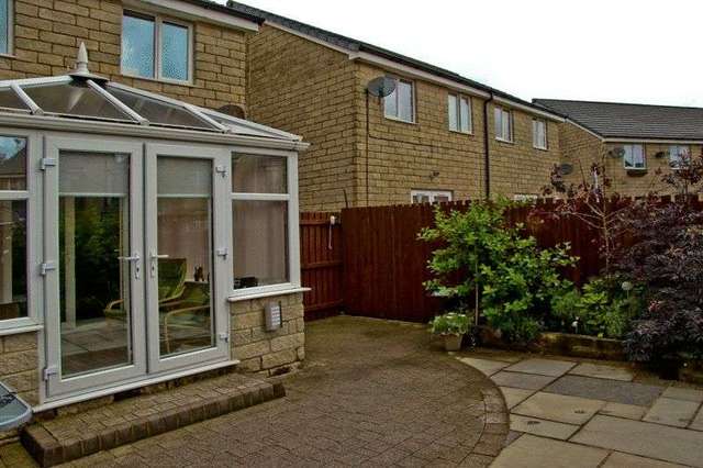  Image of 3 bedroom Terraced house for sale in Goldcrest Avenue Bacup OL13 at Goldcrest Avenue  Bacup, OL13 9PA