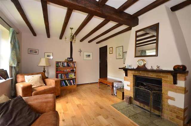  Image of 4 bedroom Detached house for sale in Goldsworth Drive Strood Rochester ME2 at Strood Rochester Rochester, ME2 3NR