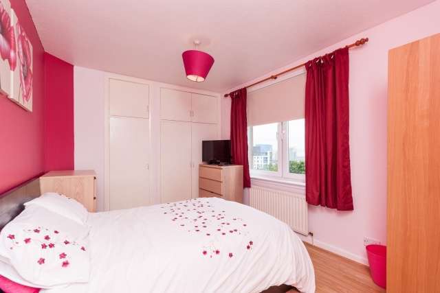  Image of 3 bedroom Detached house for sale in Granton View Edinburgh EH5 at Edinburgh, EH5 1BW