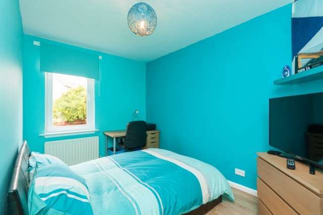  Image of 3 bedroom Detached house for sale in Granton View Edinburgh EH5 at Edinburgh, EH5 1BW