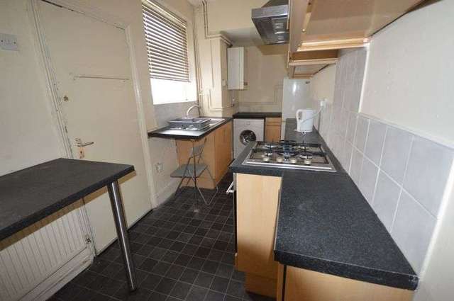  Image of 3 bedroom Terraced house to rent in Grasmere Street Leicester LE2 at Grasmere Street  Leicester, LE2 7FU