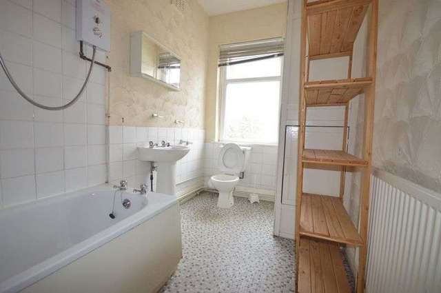  Image of 3 bedroom Terraced house to rent in Grasmere Street Leicester LE2 at Grasmere Street  Leicester, LE2 7FU