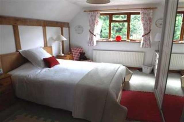  Image of 5 bedroom Detached house to rent in Crossways Road Grayshott Hindhead GU26 at Hindhead, GU26 6HG