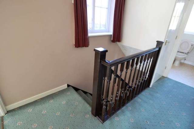 Image of 3 bedroom Property to rent in Green Park Road Bromsgrove B60 at Green Park Road Bromsgrove Bromsgrove, B60 2RD