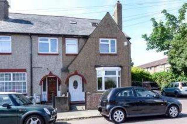  Image of 4 bedroom End of Terrace for sale in Green Road London N20 at Whetstone London Whetstone, N20 0QT
