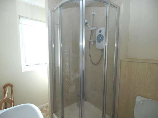  Image of 3 bedroom Town House to rent in Grove Avenue Norwich NR1 at Grove Avenue  Norwich, NR1 2QD